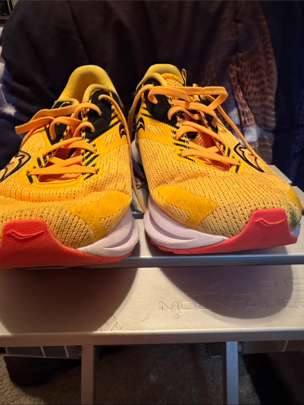 Saucony Tennis Shoes - Picture 4 of 6